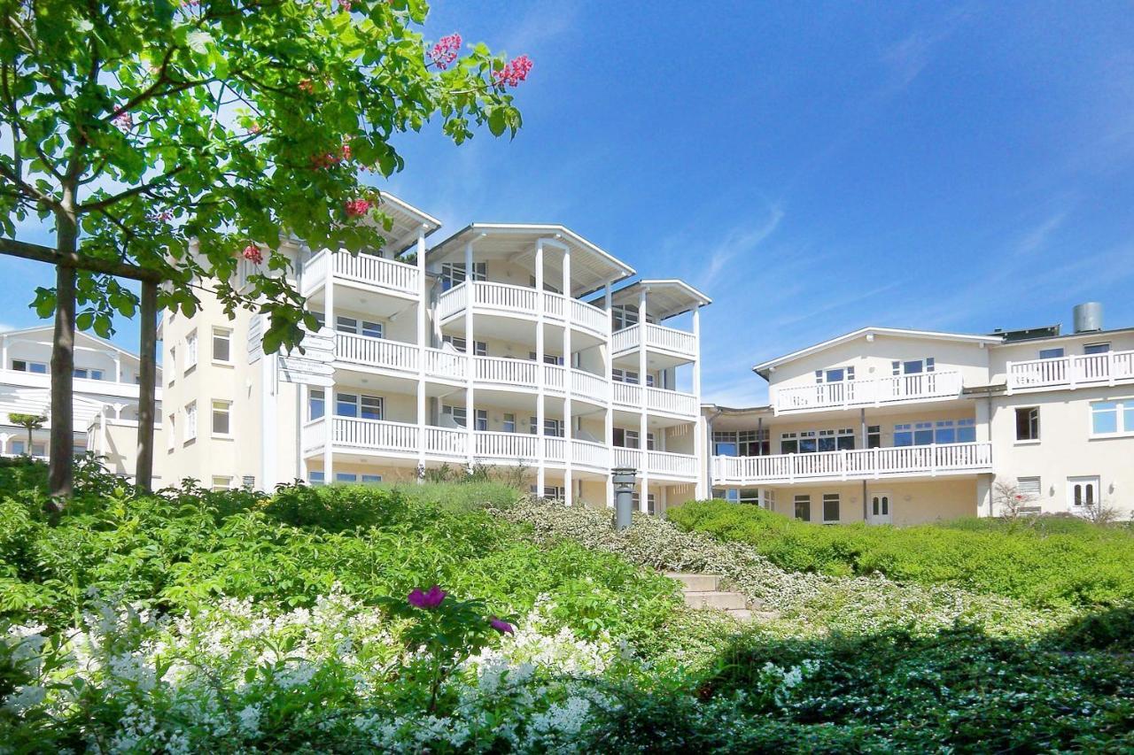 Meerblick Fewo 48: Sellin Beachfront with Balcony and Spa Access Goehren  Exterior photo